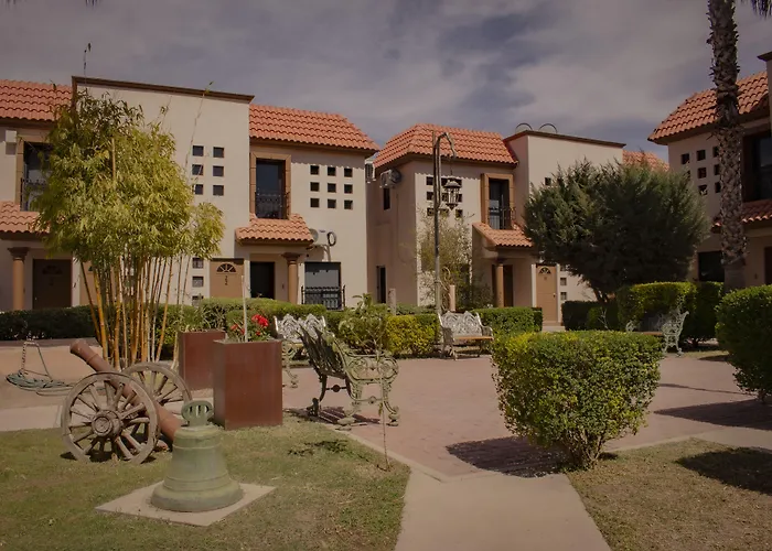 Suites Cervantes